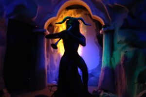 Fantasiana Knights Ride Tower 2025 04