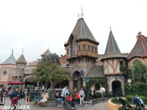 Snow White's Scary Adventures