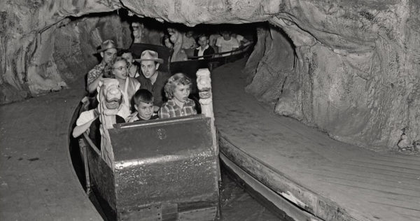 The dawn of the dark ride: Turn-of-the-Century developments leading to ...