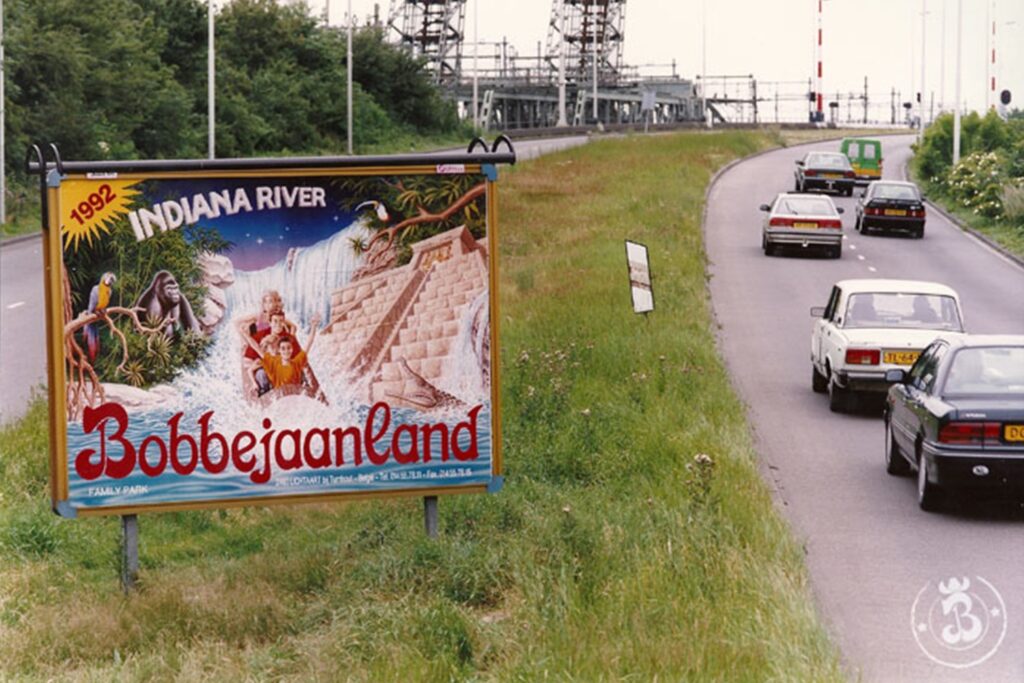 Advertisement on the highway (© Bobbejaaland Nostalgie)