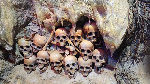 Treasure Hunt - Theming - Skulls