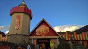 51655320184 04c36cbb26 k